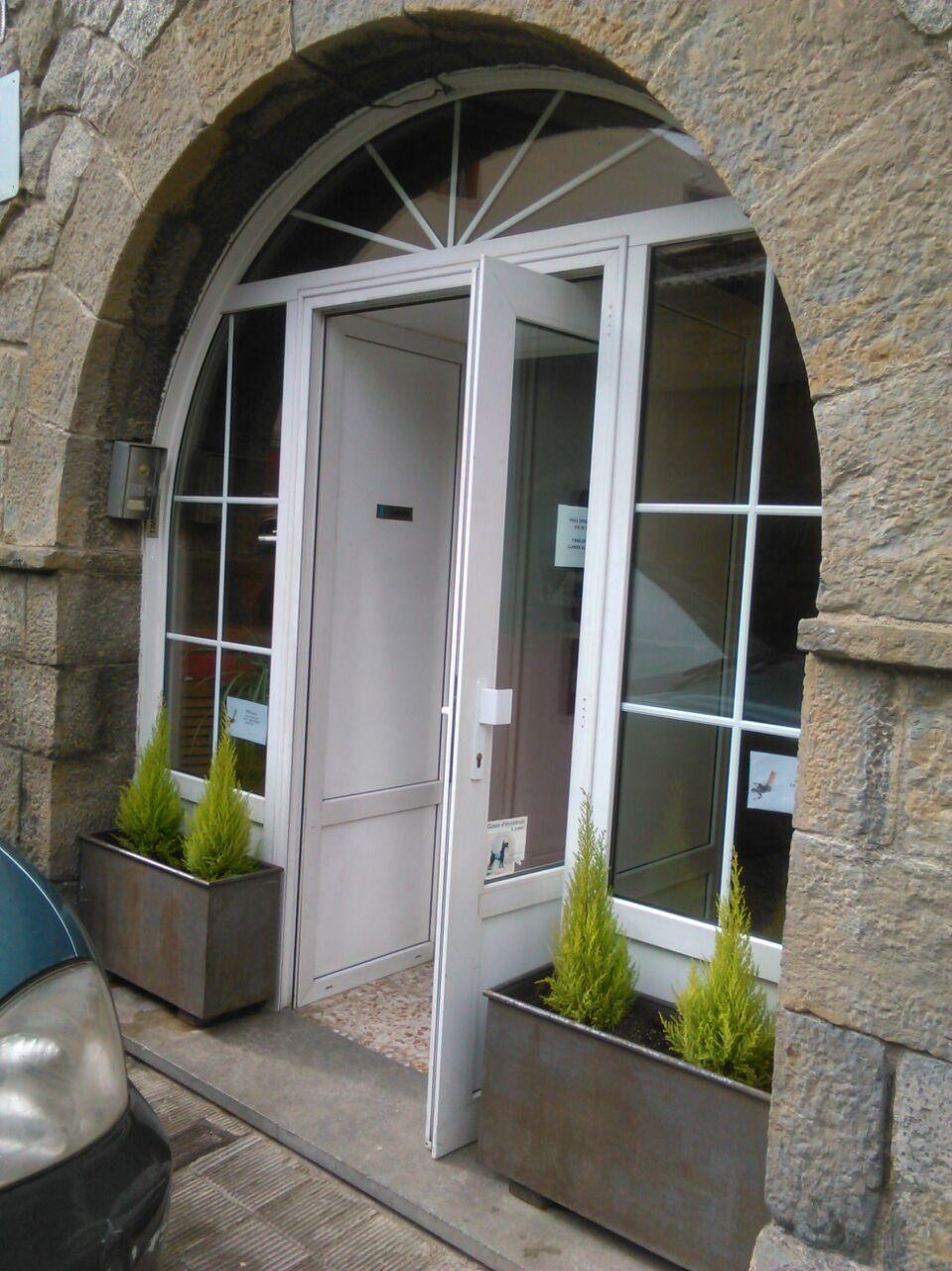 Hostal Porta De Nuria Ribes De Freser Exterior photo